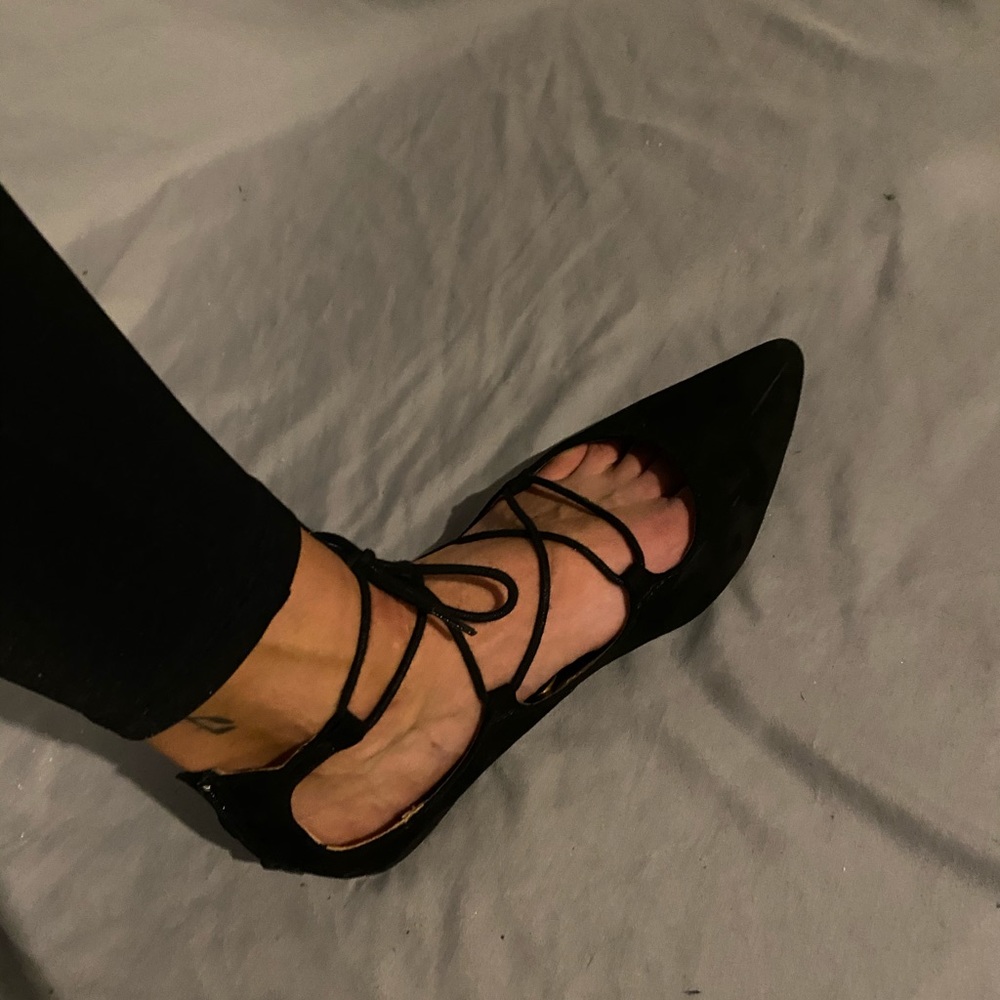 Shoes - Picture 2 of 4